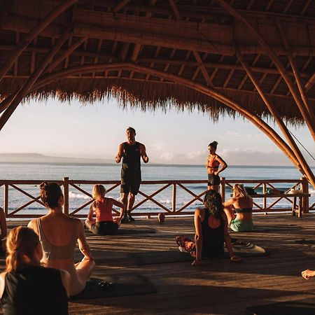 Hotel Komune&Beach Club Bali Keramas Exterior foto