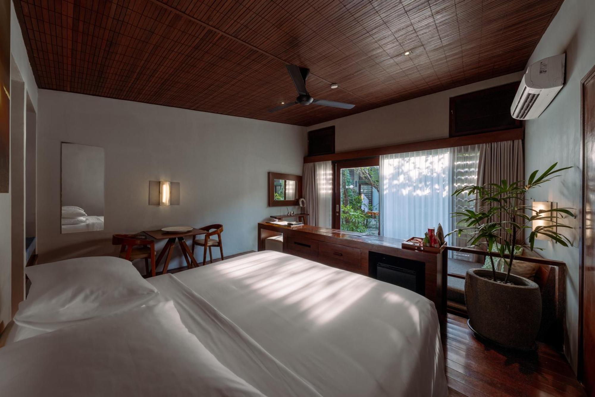 Hotel Komune&Beach Club Bali Keramas Exterior foto
