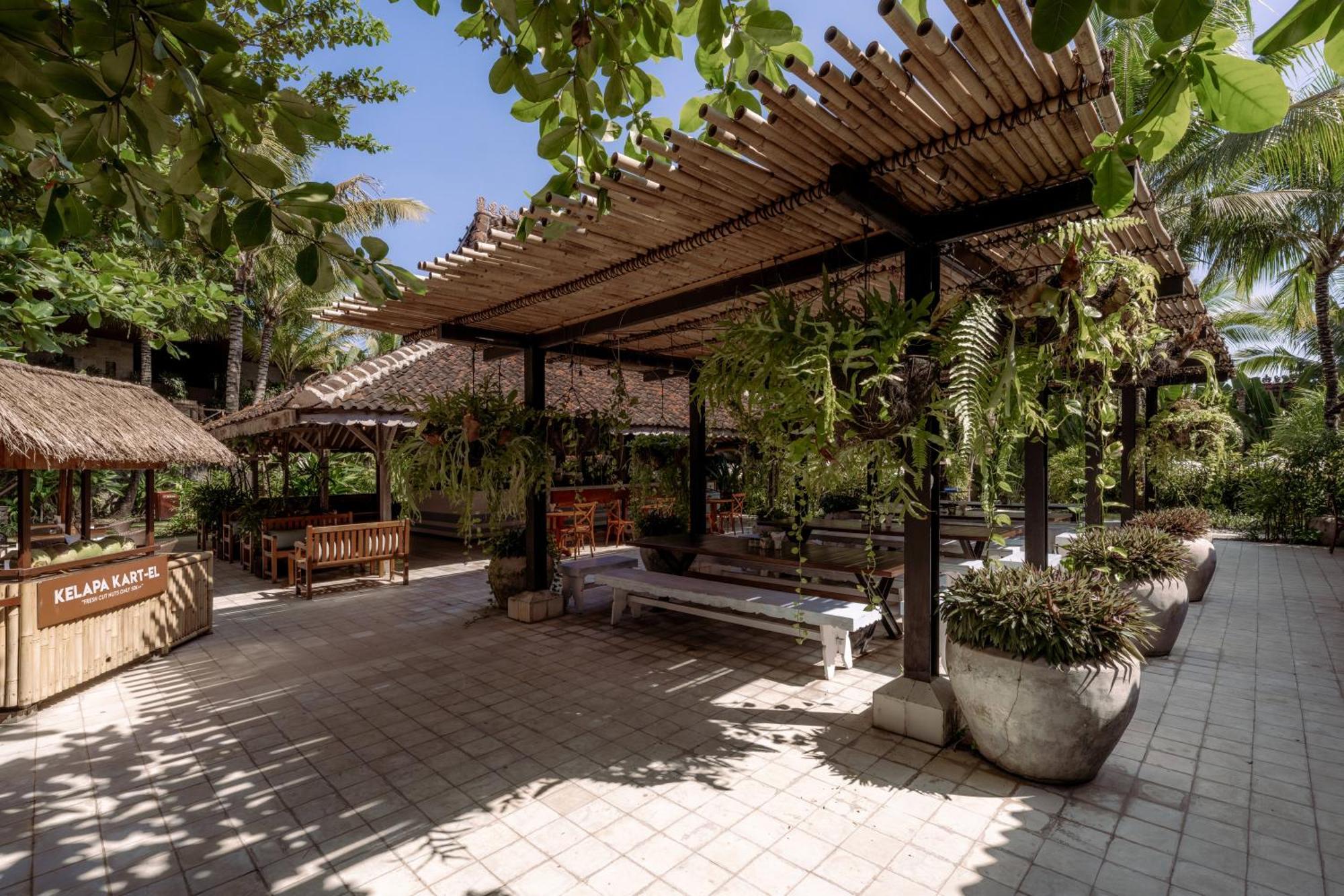 Hotel Komune&Beach Club Bali Keramas Exterior foto