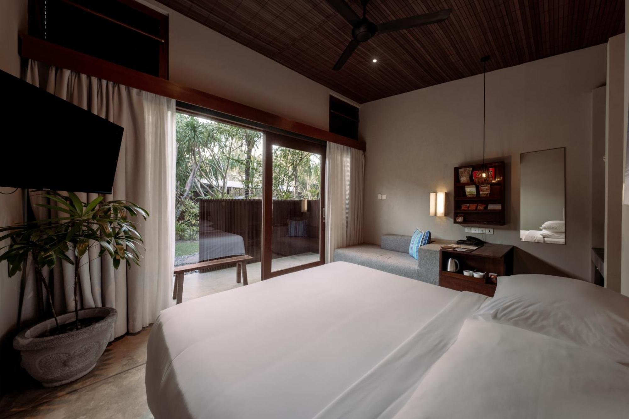 Hotel Komune&Beach Club Bali Keramas Exterior foto