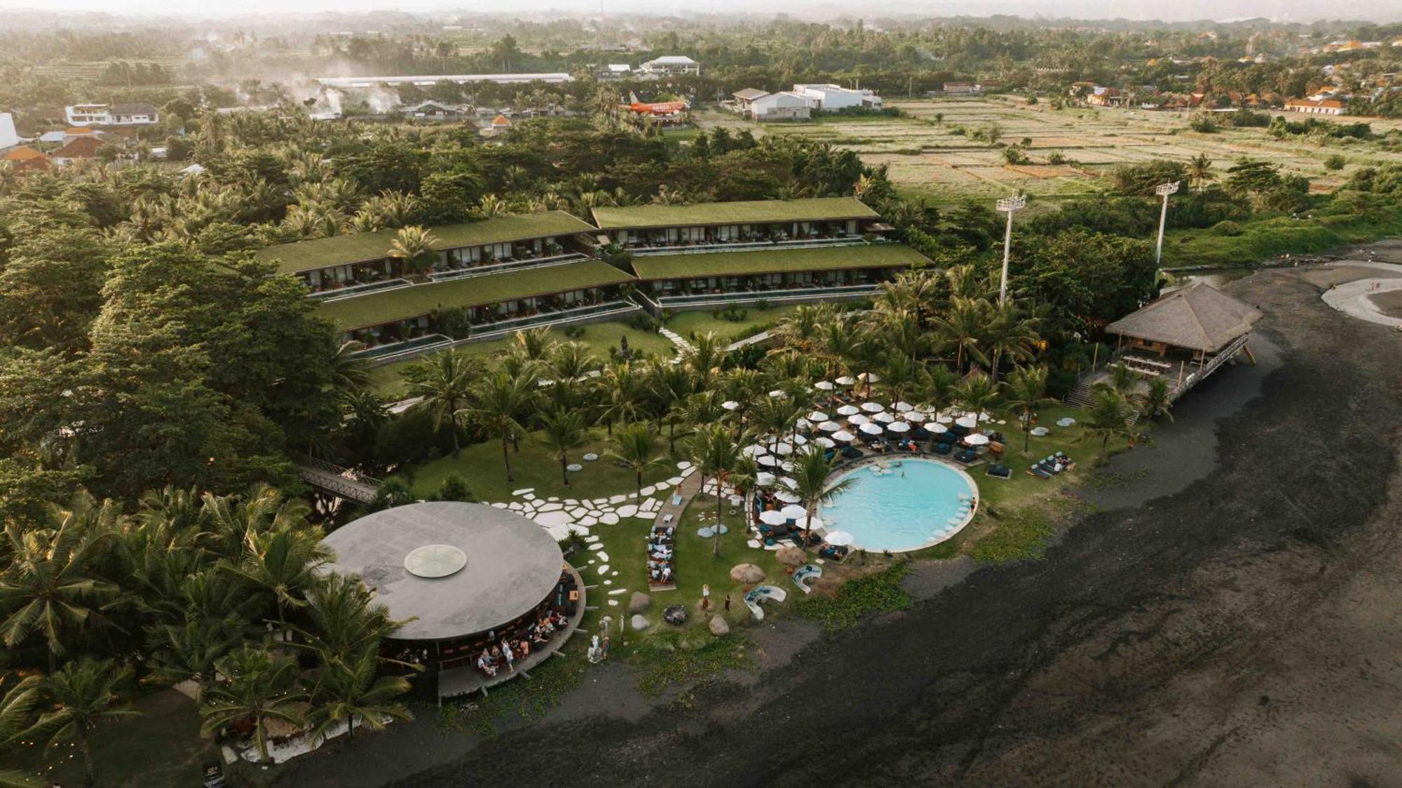 Hotel Komune&Beach Club Bali Keramas Exterior foto
