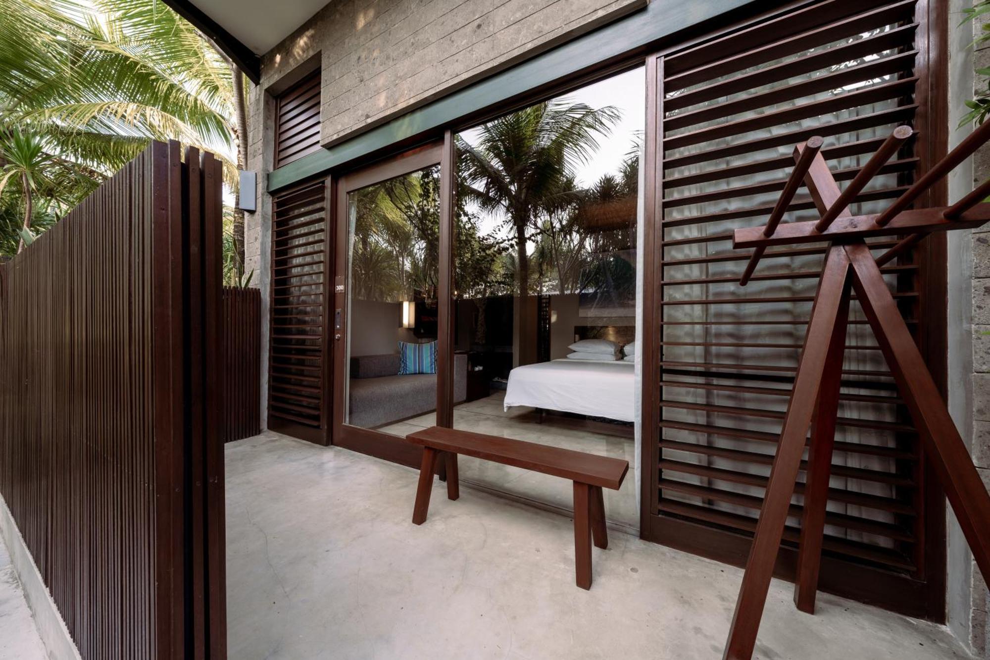 Hotel Komune&Beach Club Bali Keramas Exterior foto
